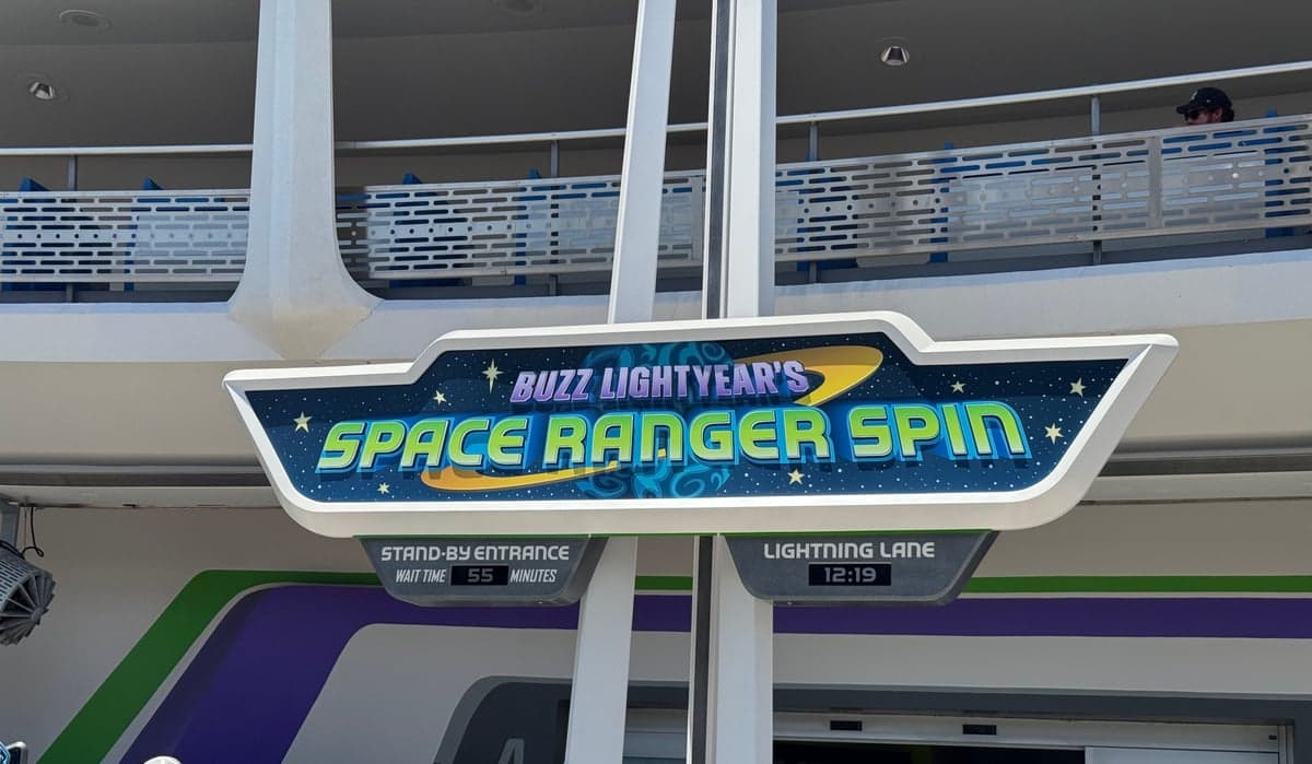Buzz Lightyear's Space Ranger Spin