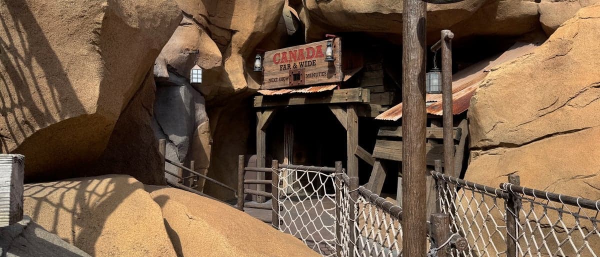Canada Far and Wide in Circle-Vision 360