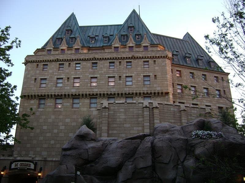 Le Cellier Steakhouse