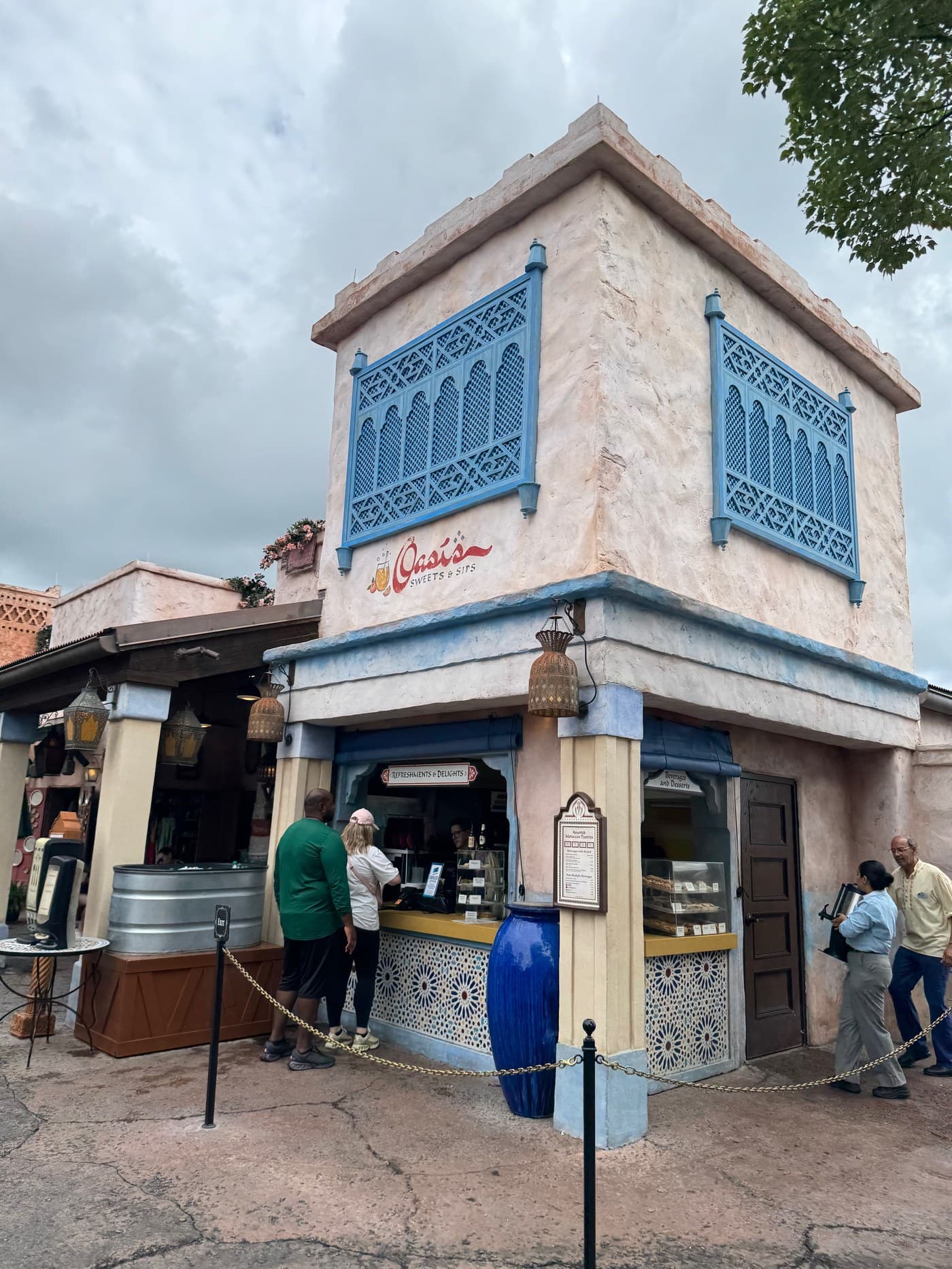Oasis Sweets & Sips