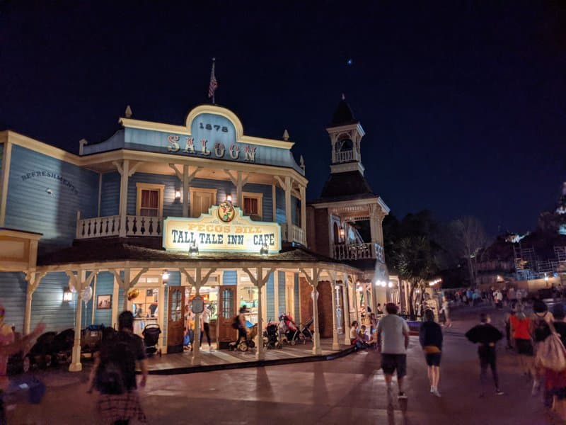 Pecos Bill Tall Tale Inn and Cafe