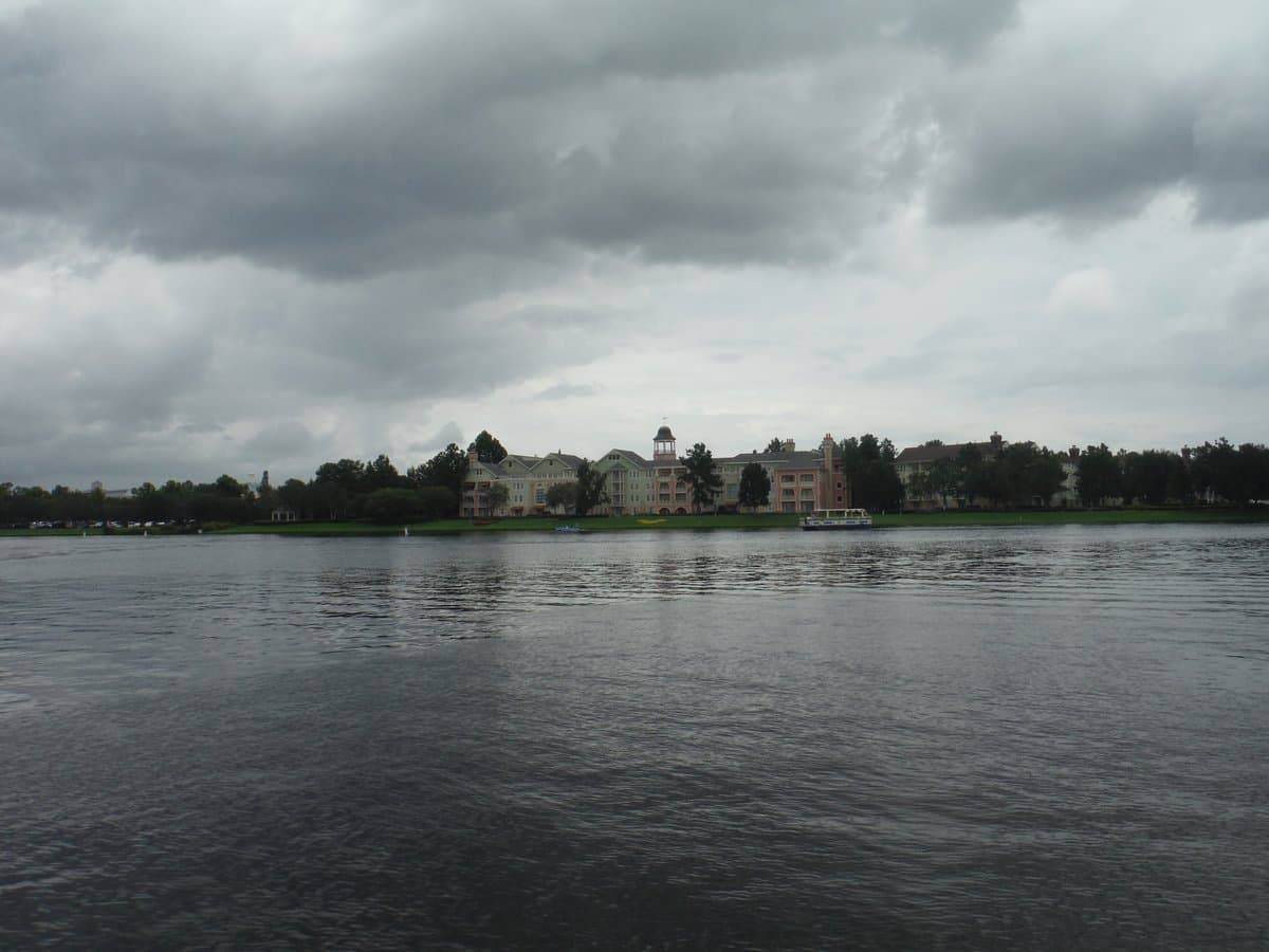 Disney's Saratoga Springs Resort & Spa