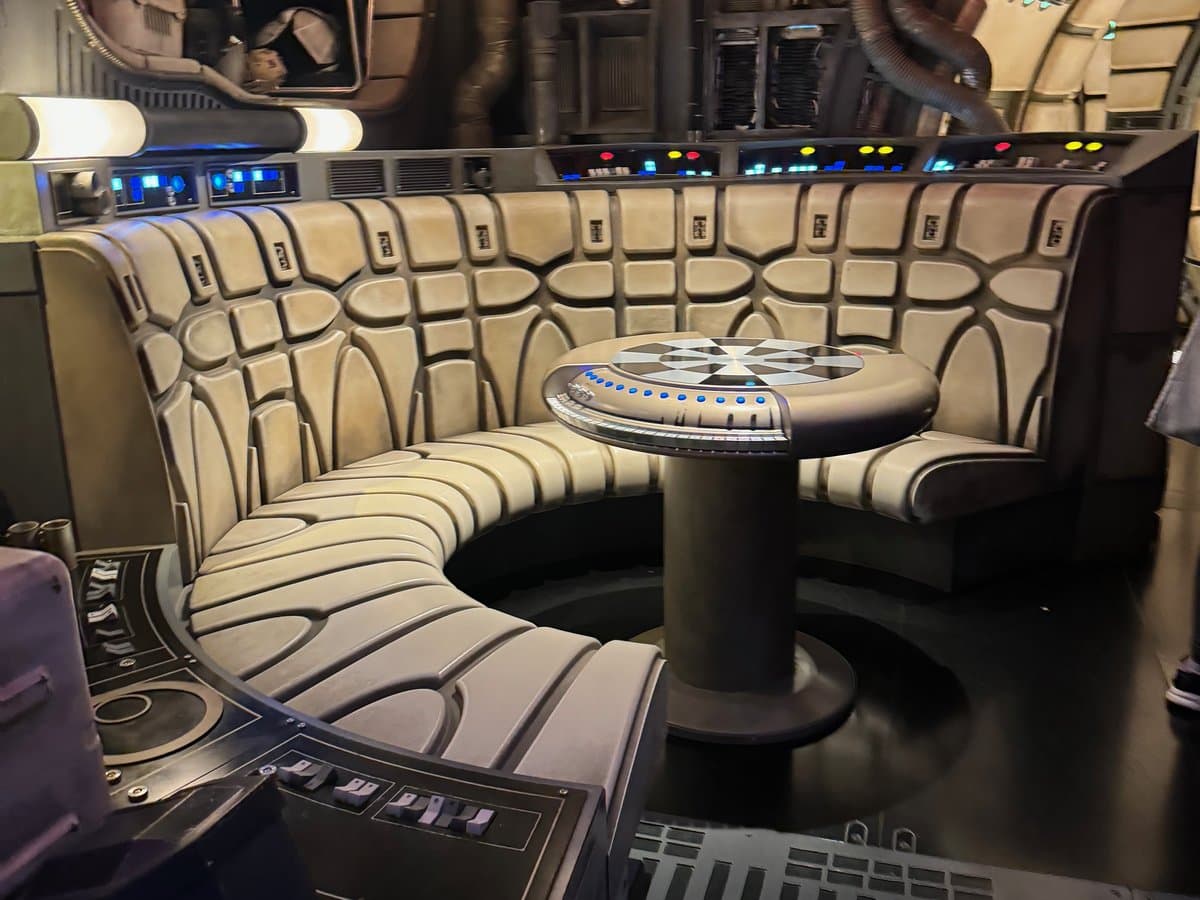 Millennium Falcon: Smugglers Run