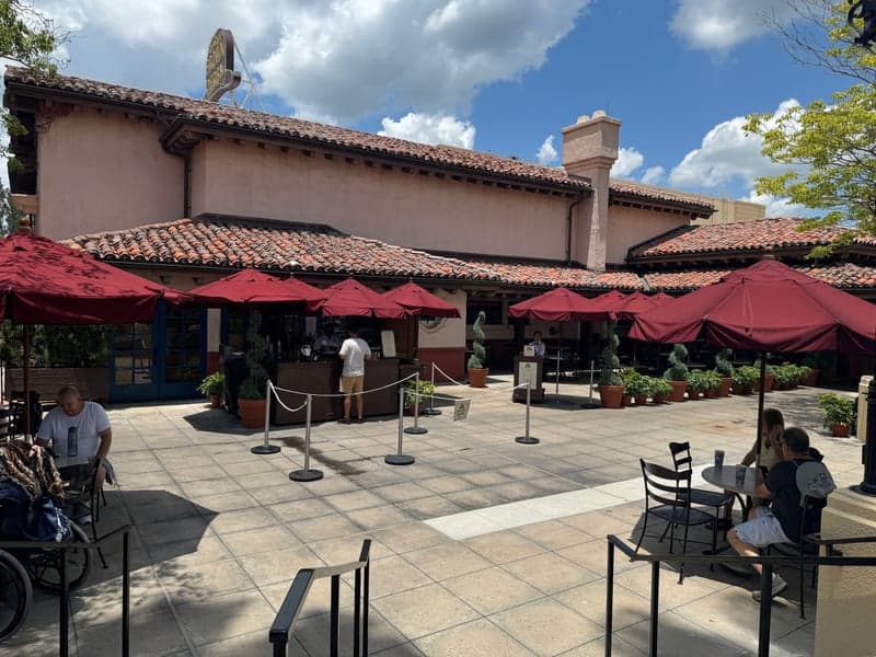 The Hollywood Brown Derby Lounge