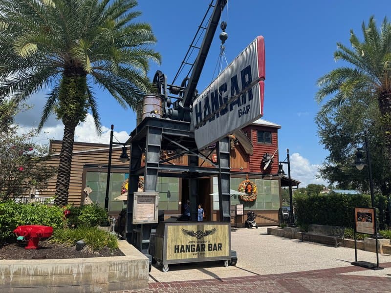 Jock Lindsey's Hangar Bar