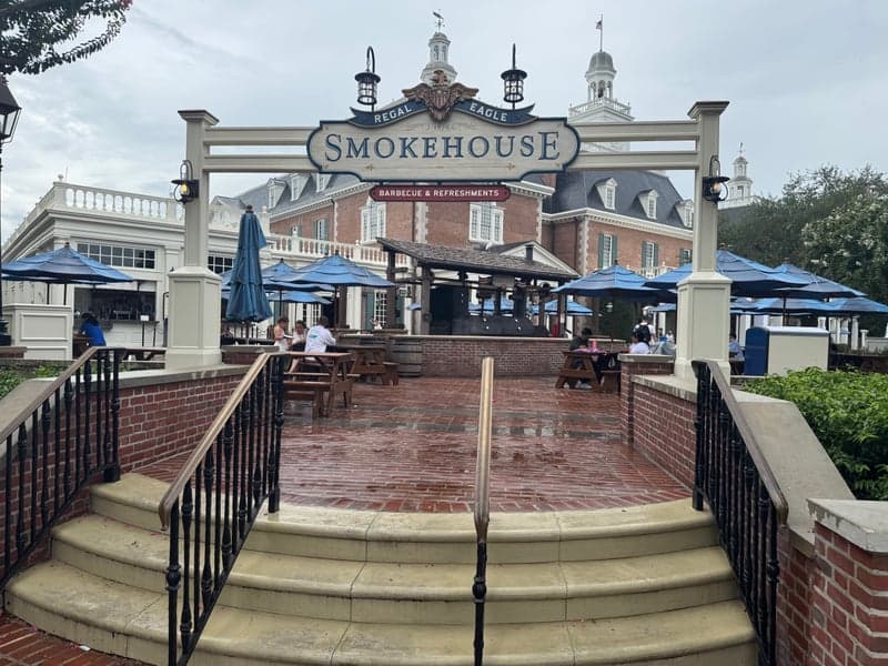 Regal Eagle Smokehouse: Craft Drafts & Barbecue